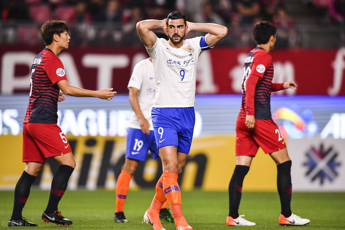 包含亚冠赛程吃紧，达拉斯独行侠清晨完成体检，话题不断，阵容厚度经受考验的词条